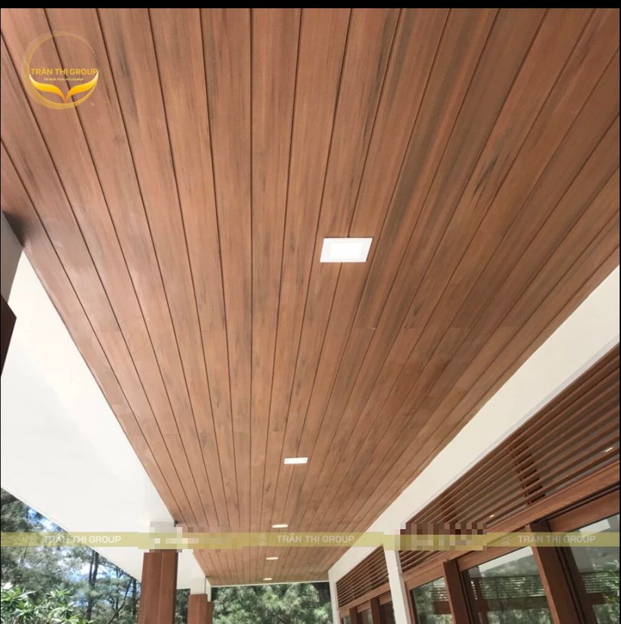 Trần gỗ nhựa ngoài trời