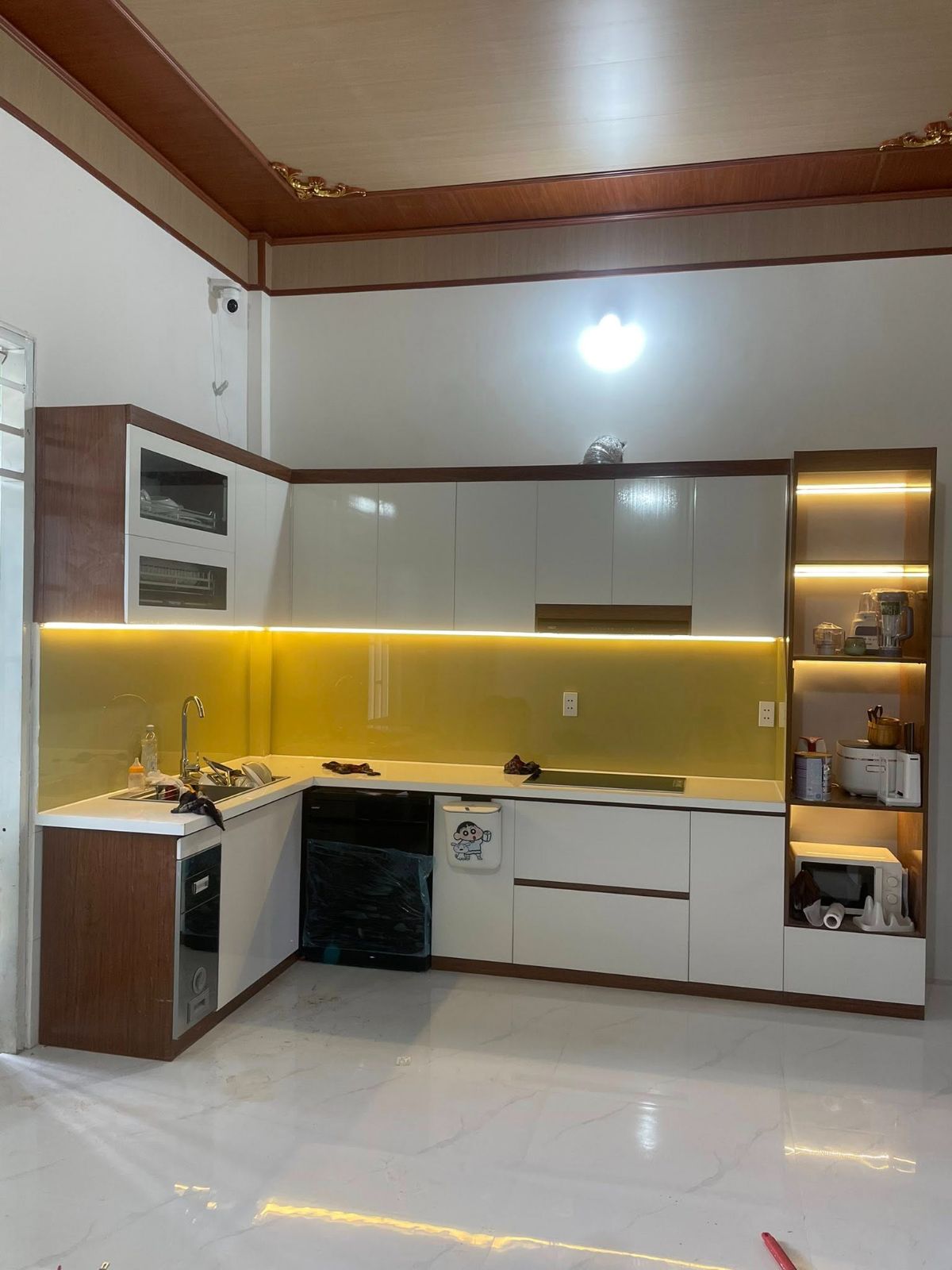 Tủ bếp chữ L