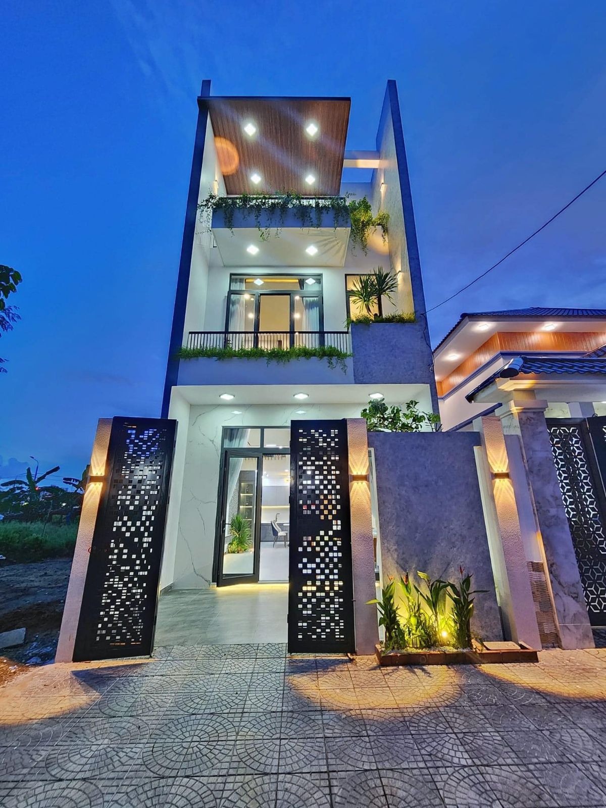Nhà phố 3 tầng hiện đại 