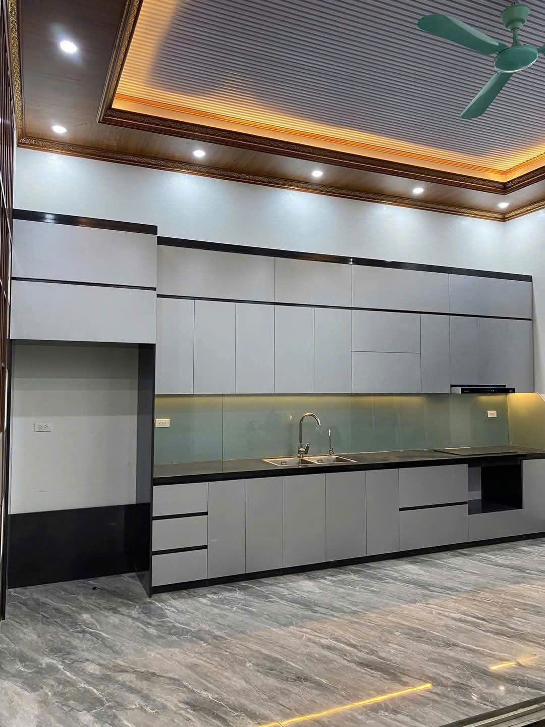 Tủ bếp hiện đại