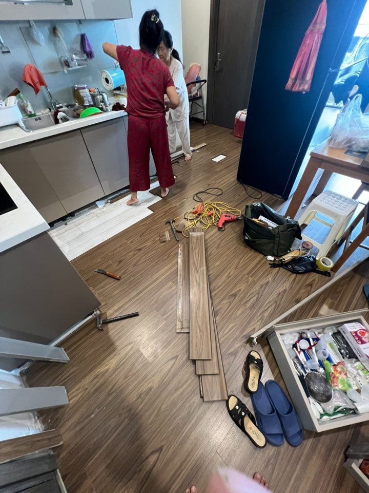Thay sàn gỗ bị vào nước