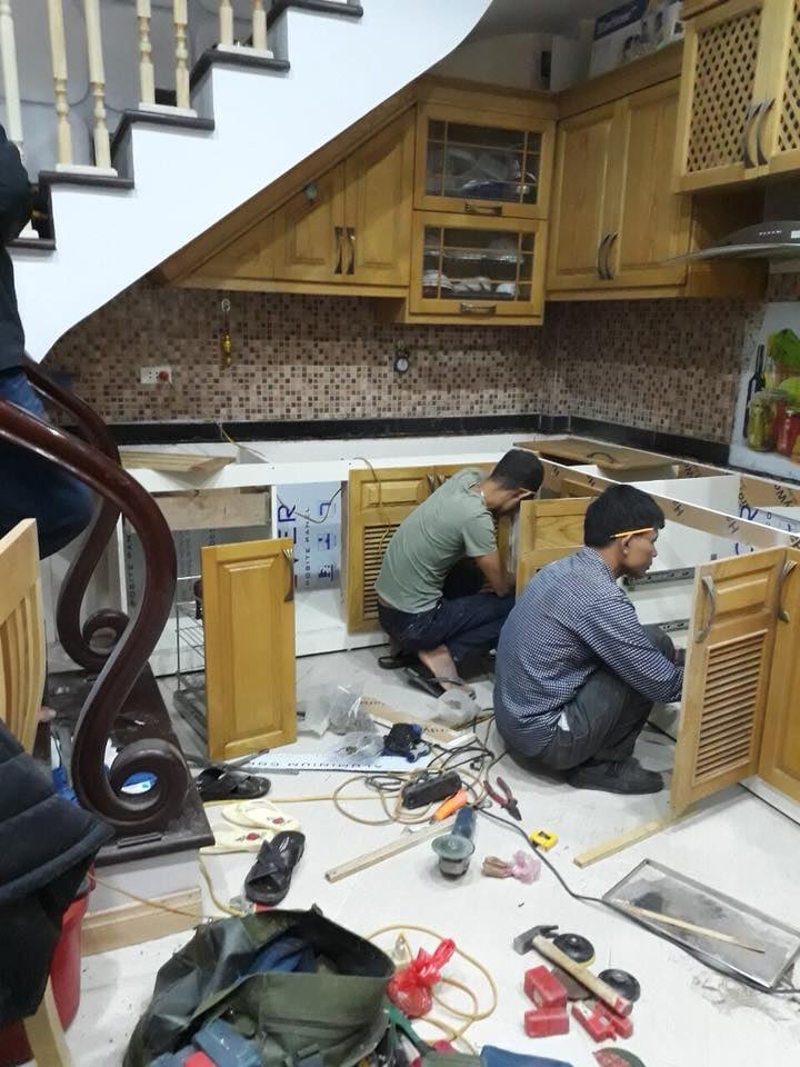 Thi công sửa chữa làm mới tủ bếp