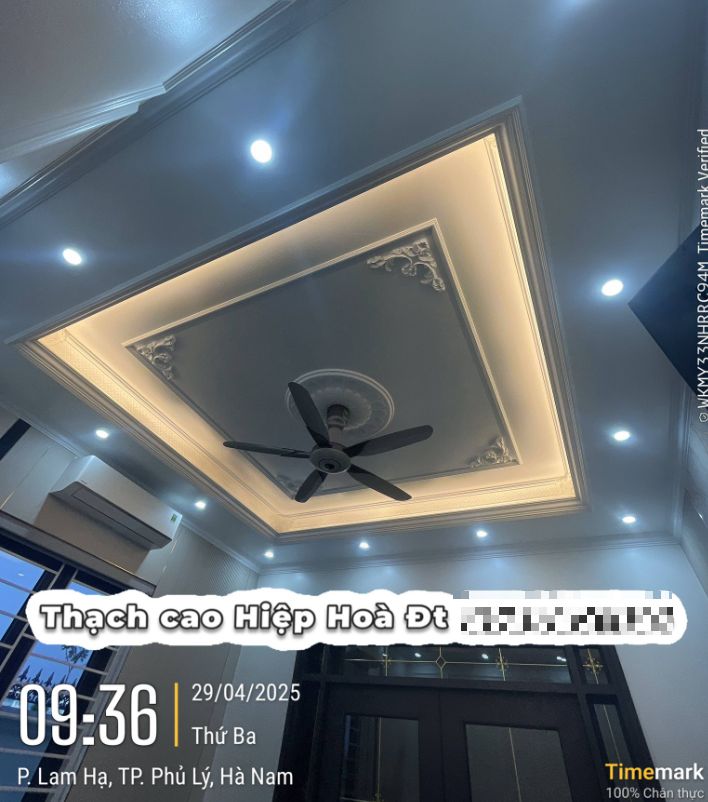 Thi công hoàn thiện trần thạch cao vuông 
