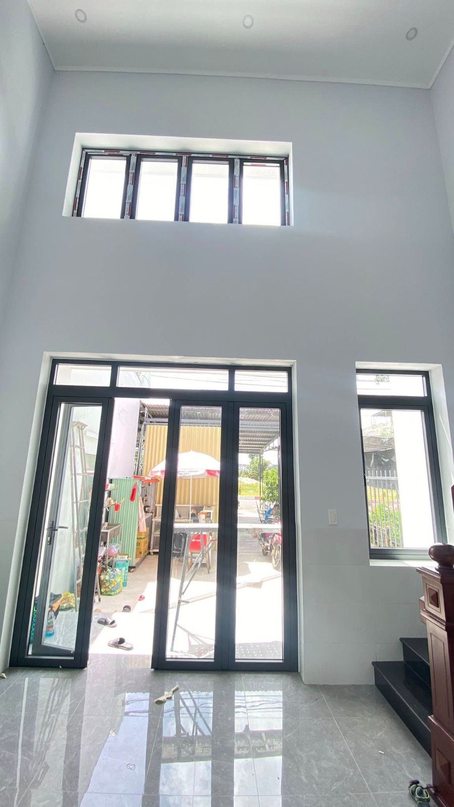 Thi công lắp đặt cửa nhôm kính