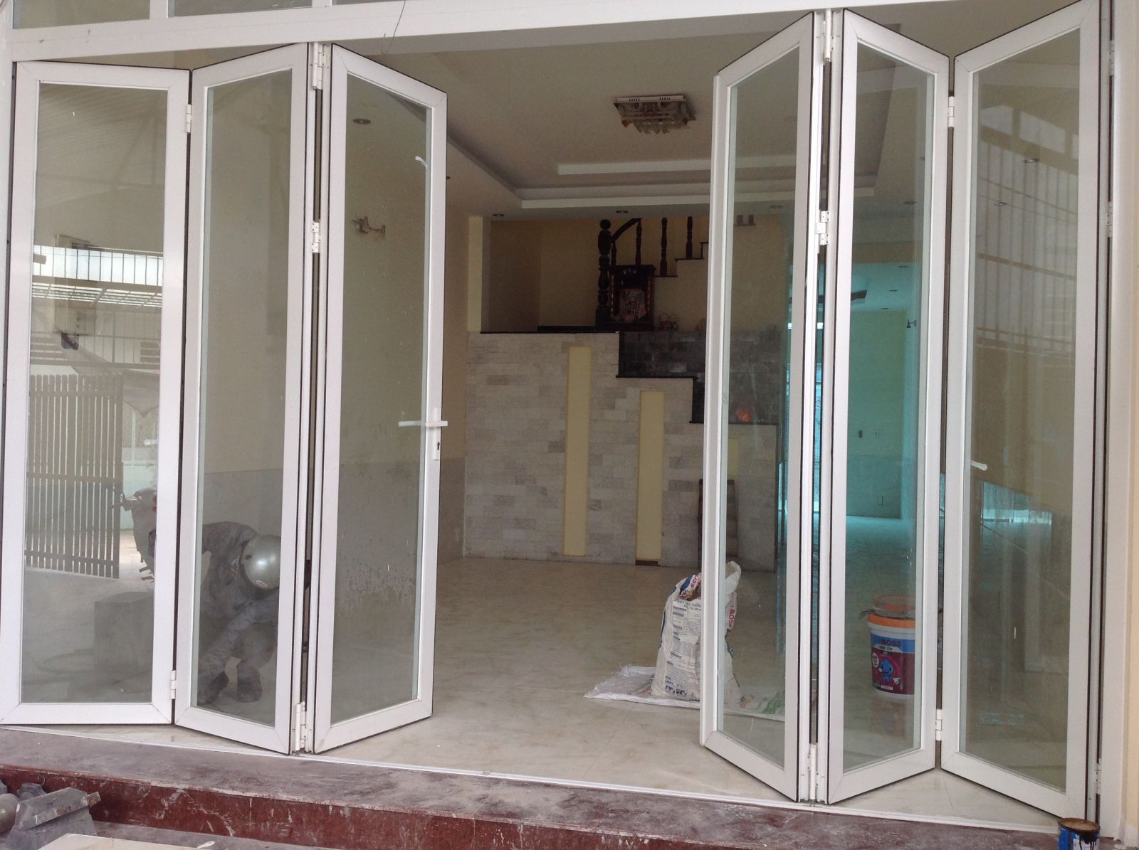 Cửa nhôm kính 