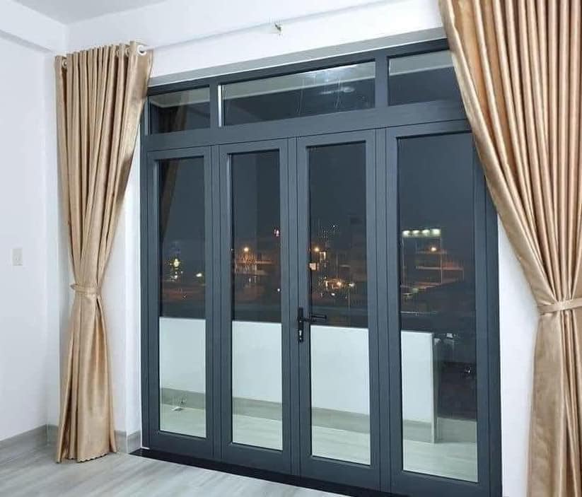 Cửa nhôm 4 cánh