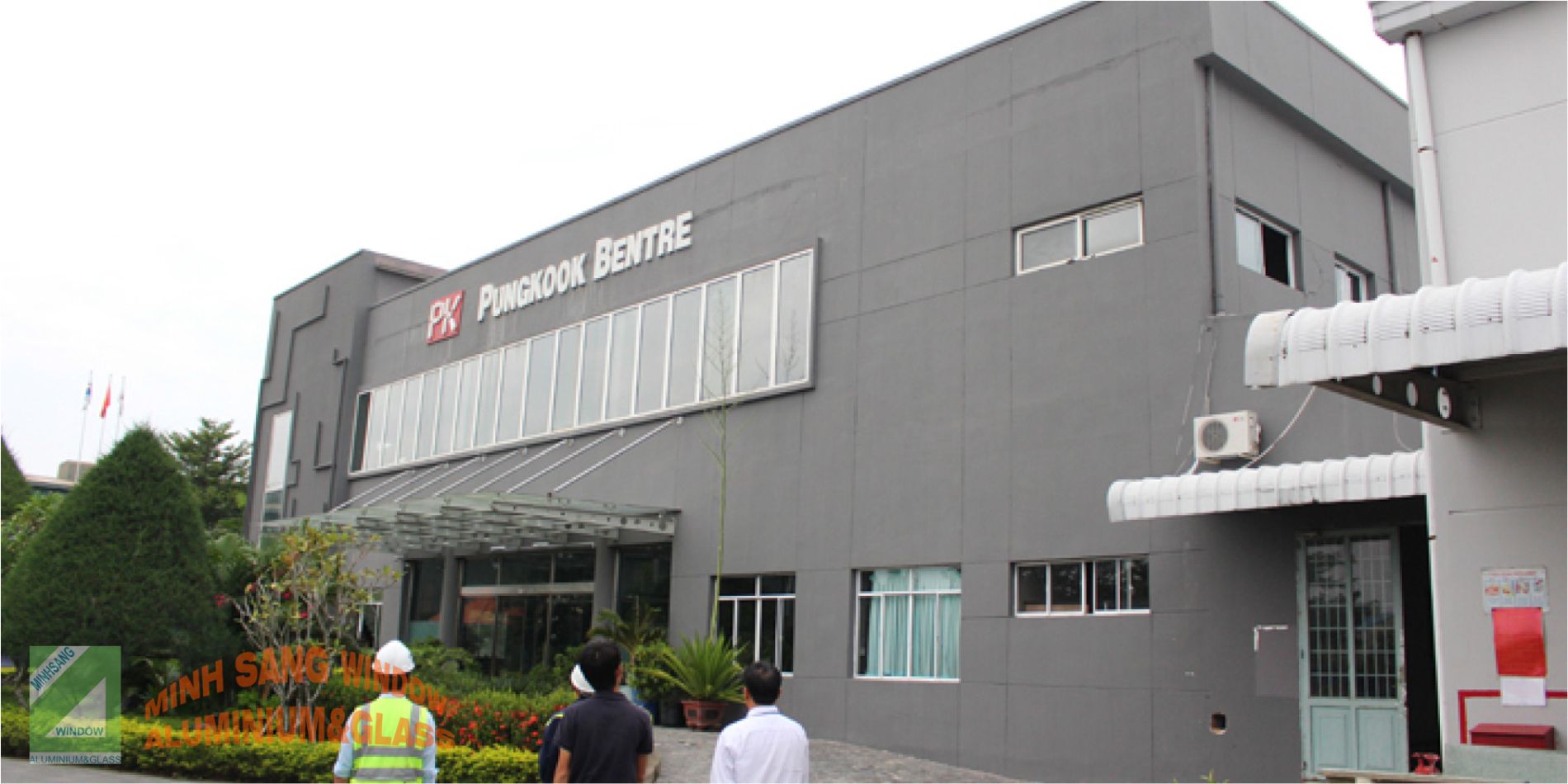Thi công cửa nhôm kính