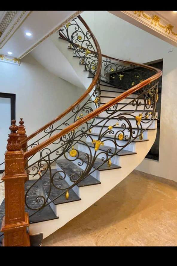 Cầu thang sắt nghệ thuật 