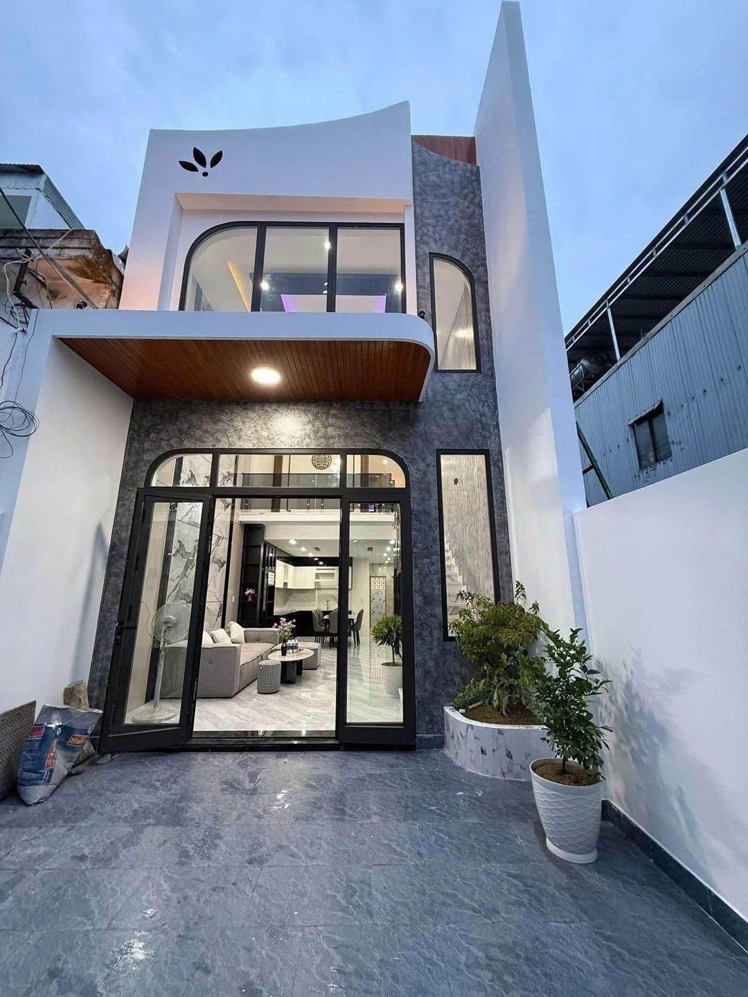 Xây dựng nhà tron gói 
