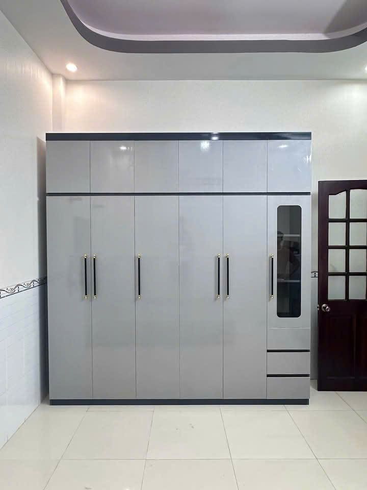 Tủ quần áo