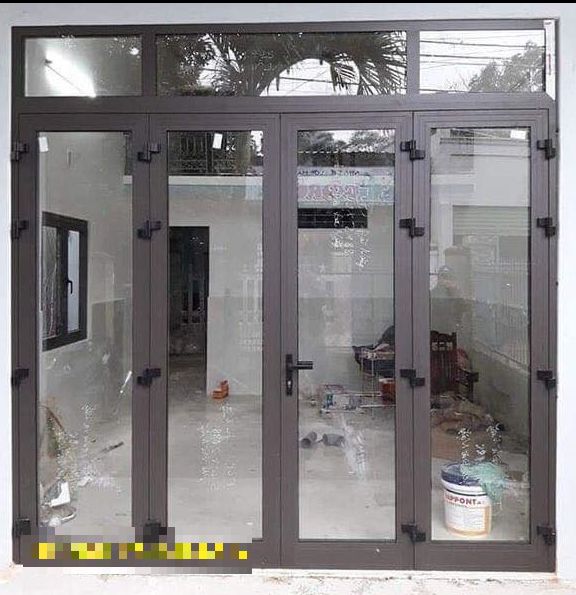 Thi công cửa nhôm kính 4 cánh 