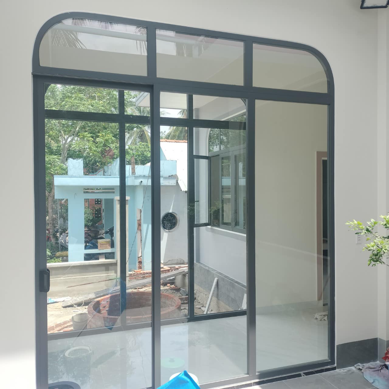 Cửa nhôm kính 