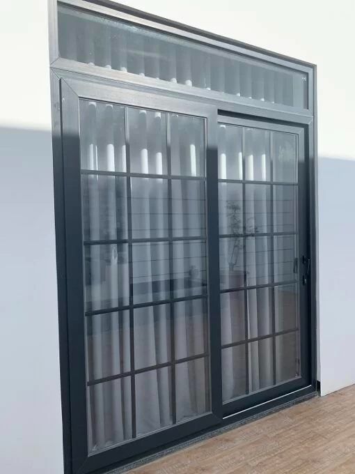 Cửa nhôm kính