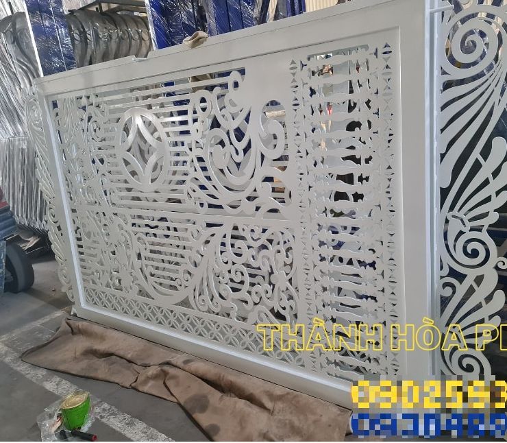 Sơn tĩnh điện cổng sắt 