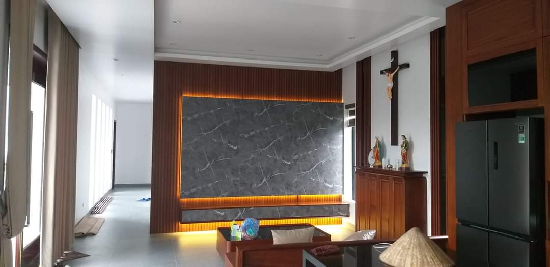 Thi công tấm ốp tường 