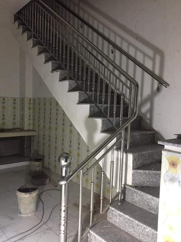 Lan can cầu thang inox