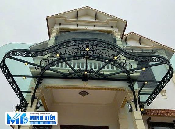 Mái kính khung sắt nghệ thuât