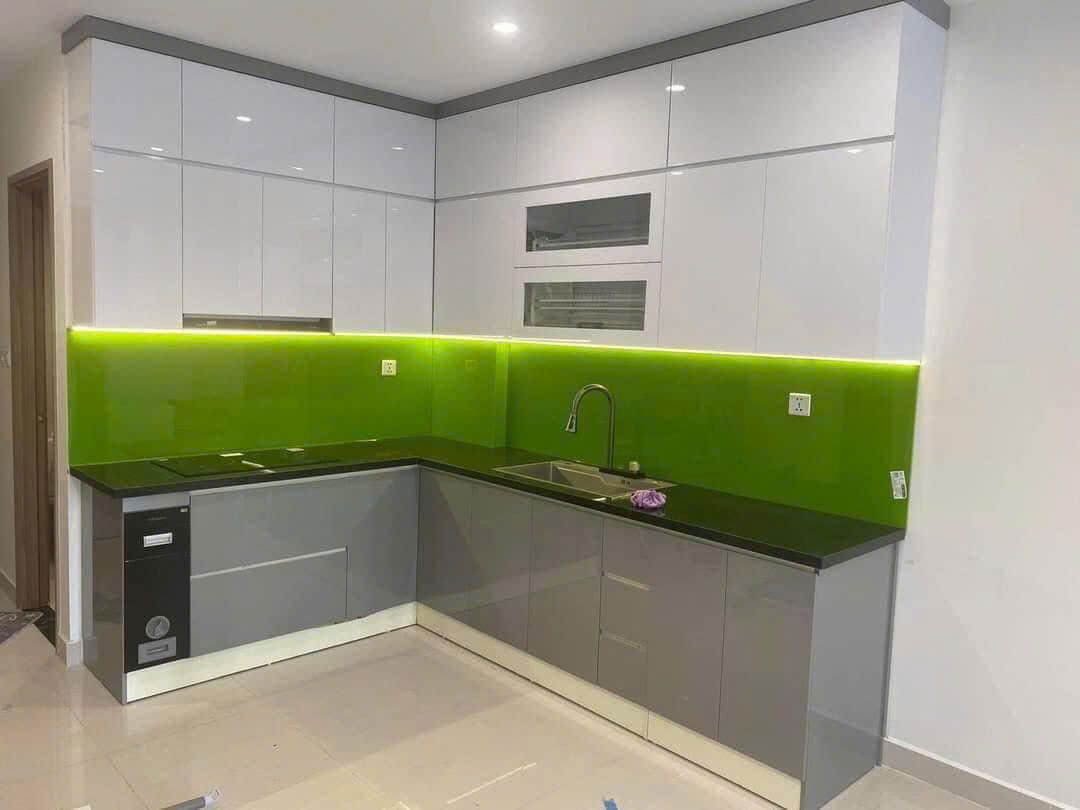 Tủ bếp chữ L hiện đại gam trắng  xám