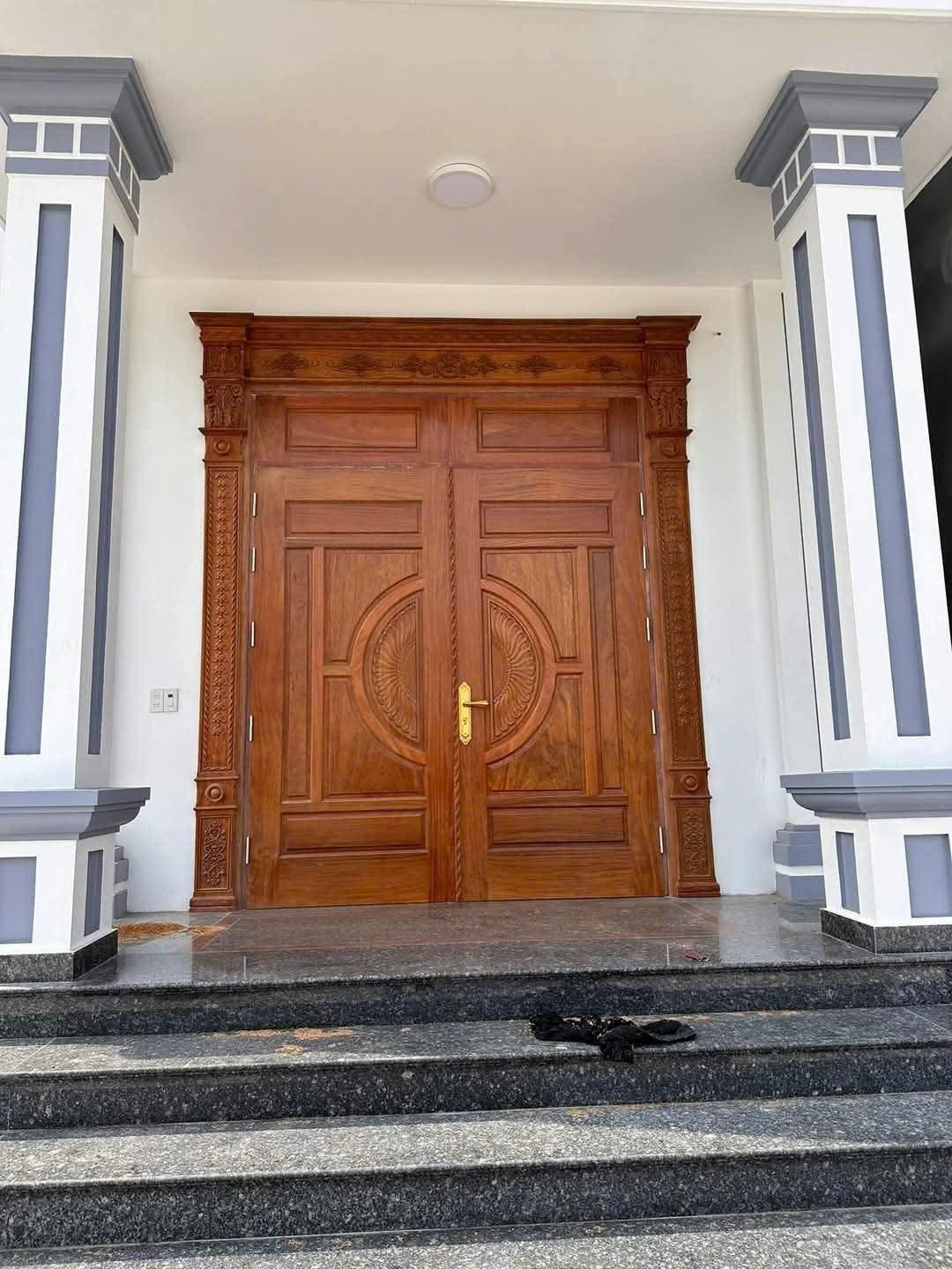 Cửa gỗ 
