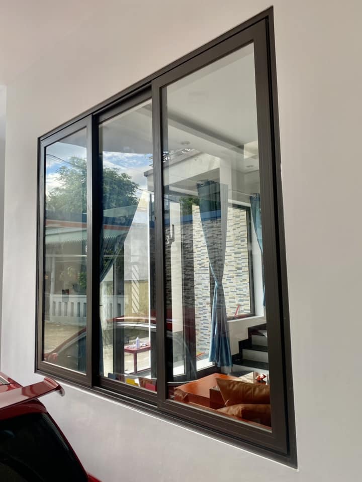 Cửa sổ nhôm kính 3 cánh