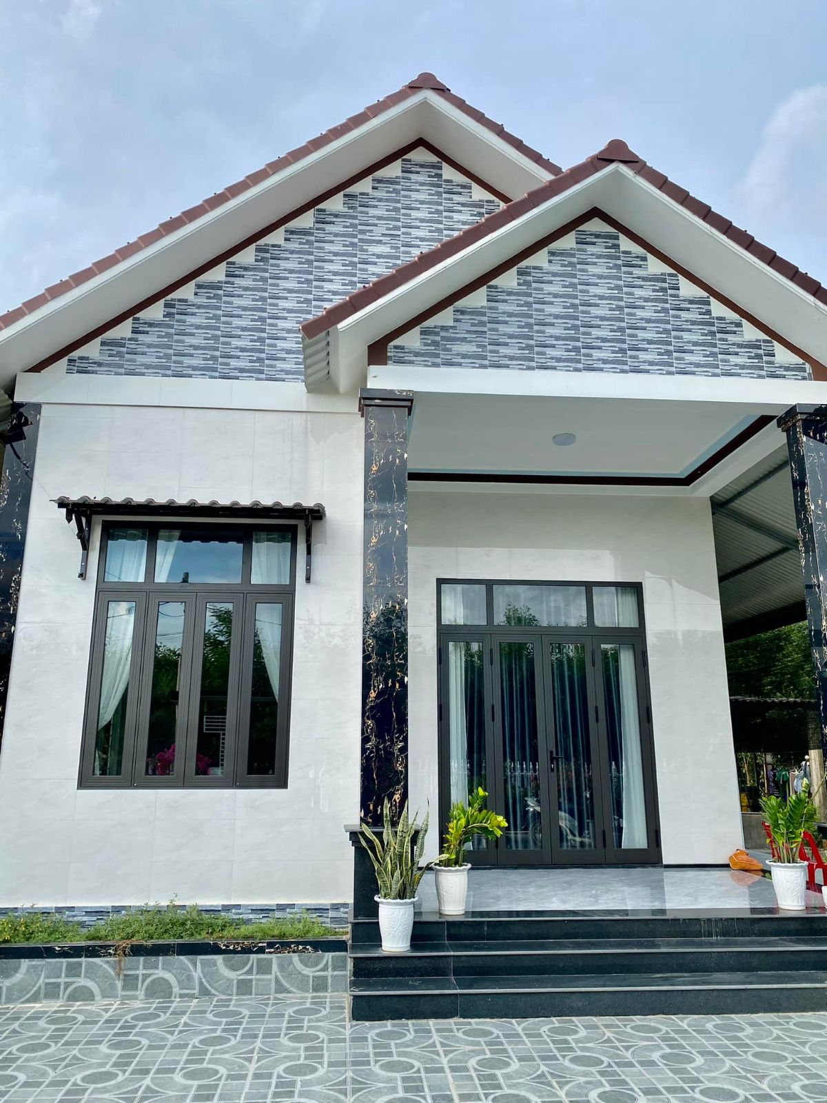 Thi công bộ cửa chính và cửa sổ cho nhà ở 