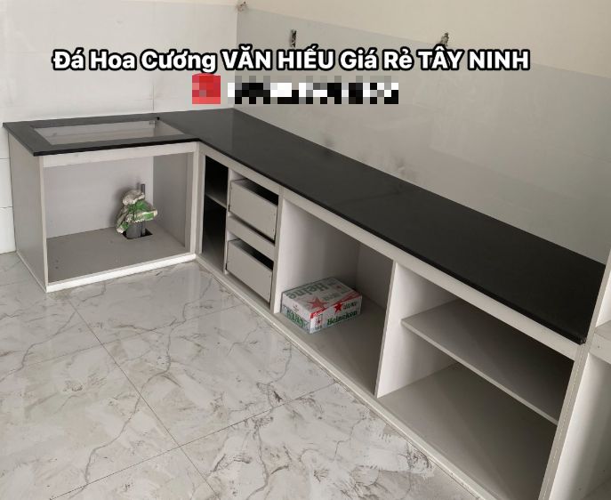 Thi công đá hoa cương ốp mặt bếp 