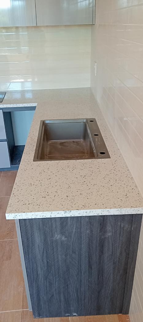 Thi công đá ốp mặt bếp 