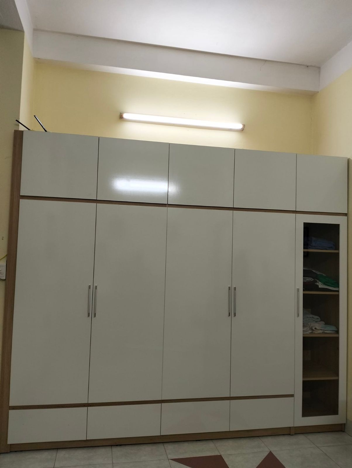 Tủ quần áo hiện đại 