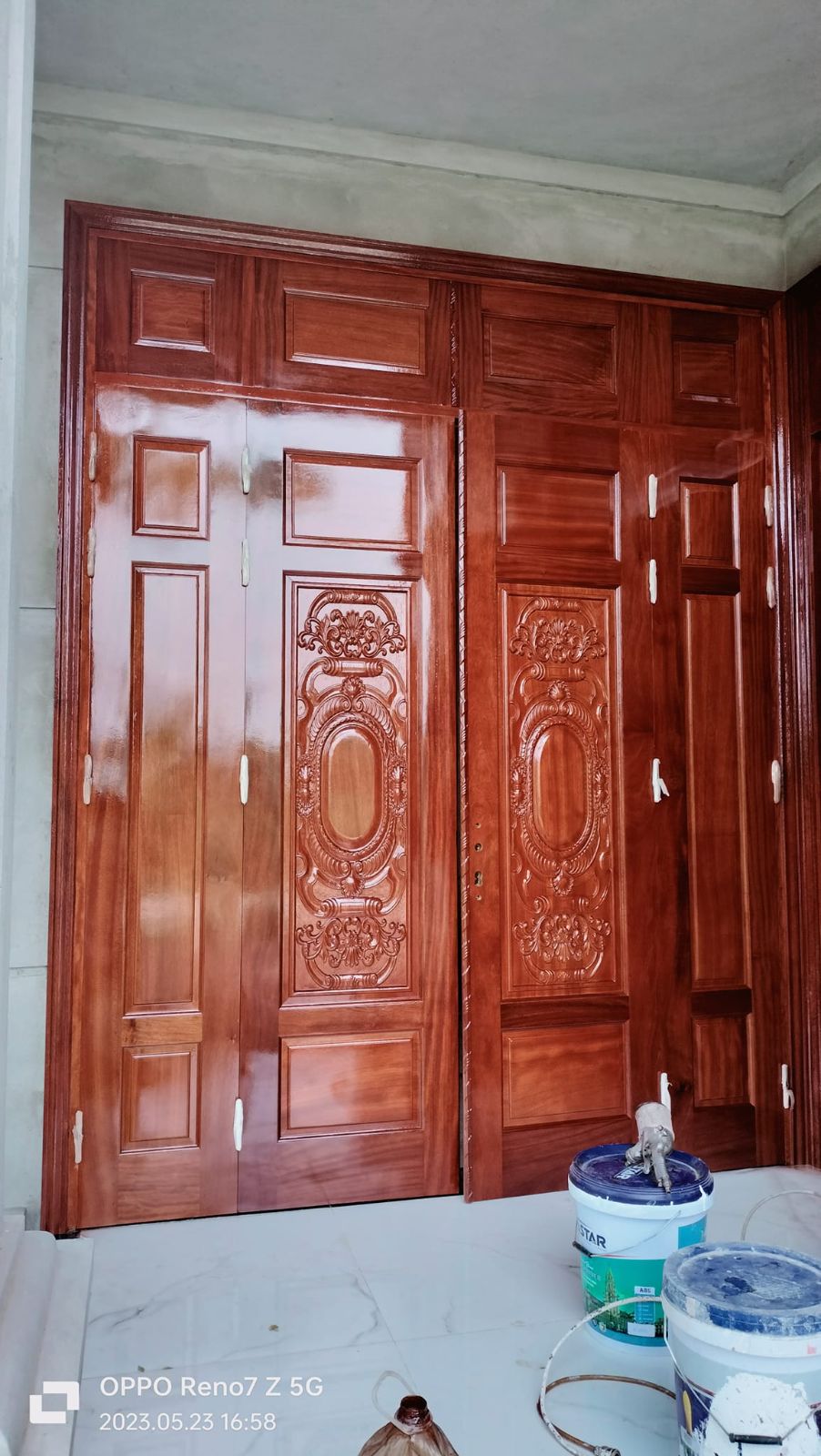 Sơn PU cửa gỗ 