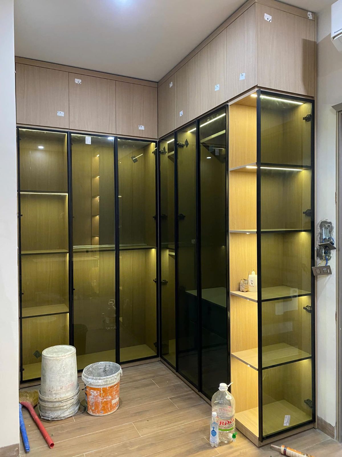 Tủ quần áo cánh kính 