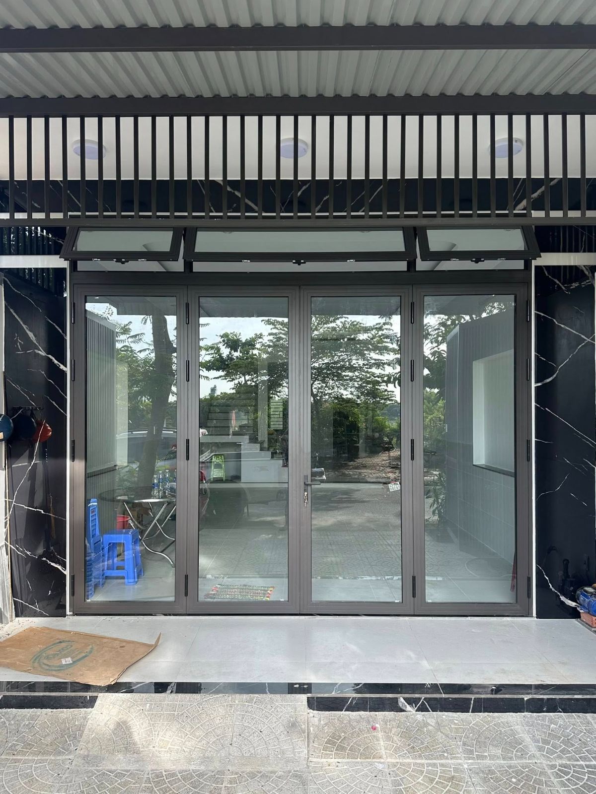 Thi công cửa nhôm kính 