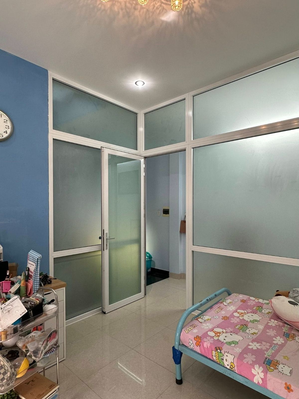 Vách và cửa nhôm kính 