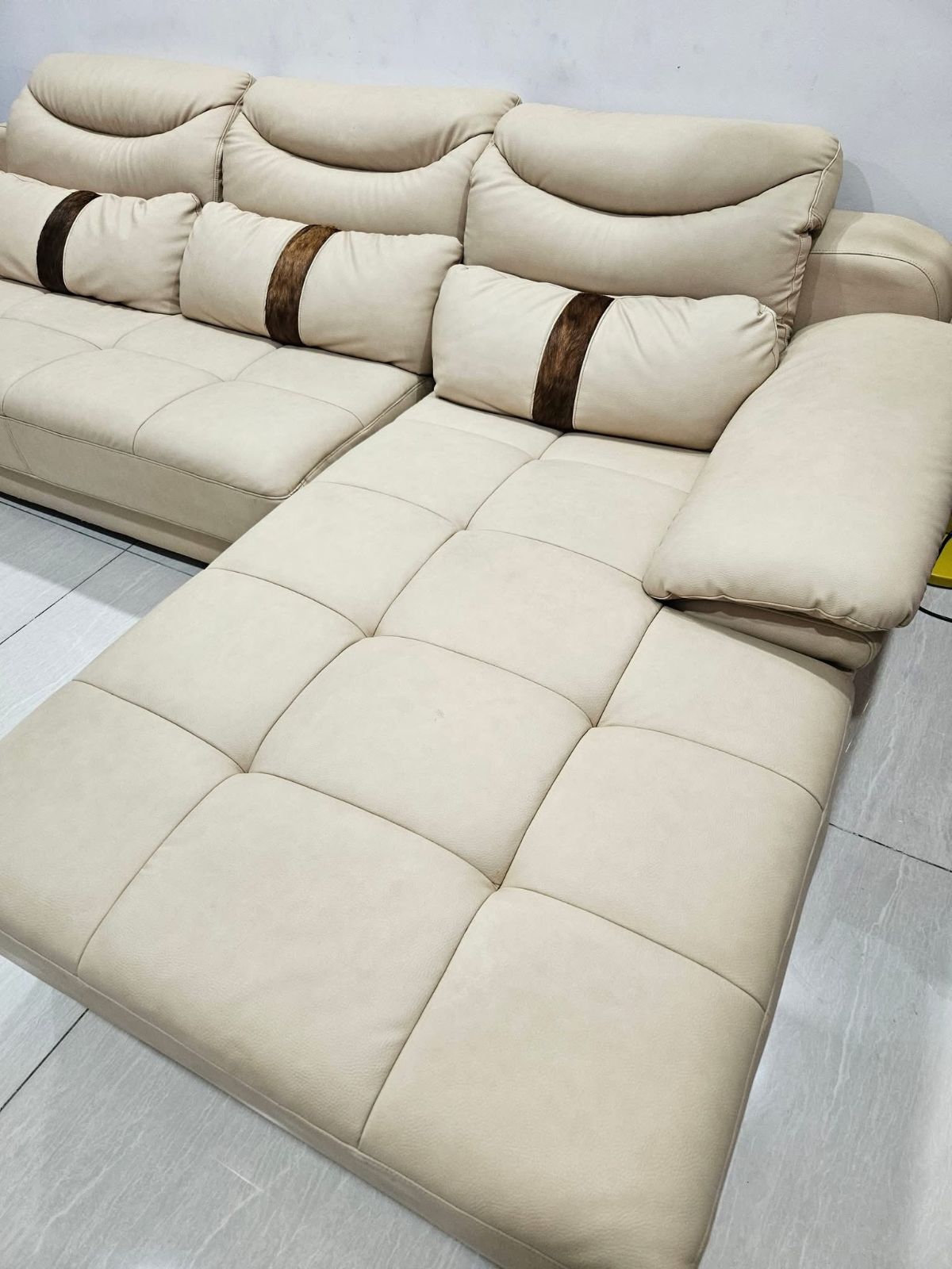 Vệ sinh ghế sofa chữ L 