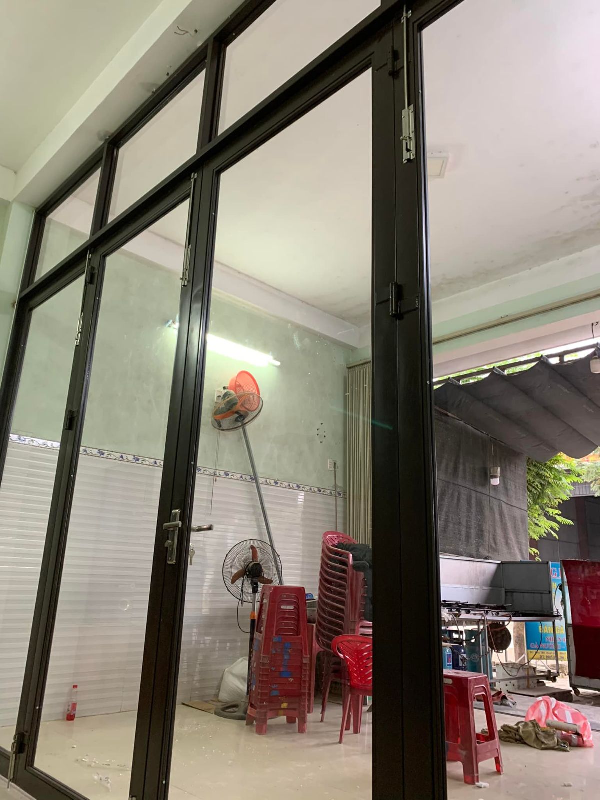 Thi công cửa nhôm kính 