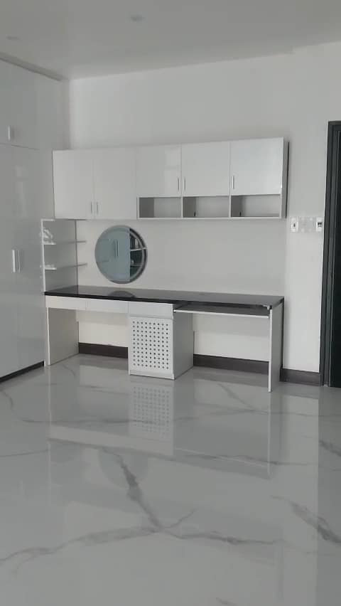Bàn trang điểm kết hợp tủ treo tường