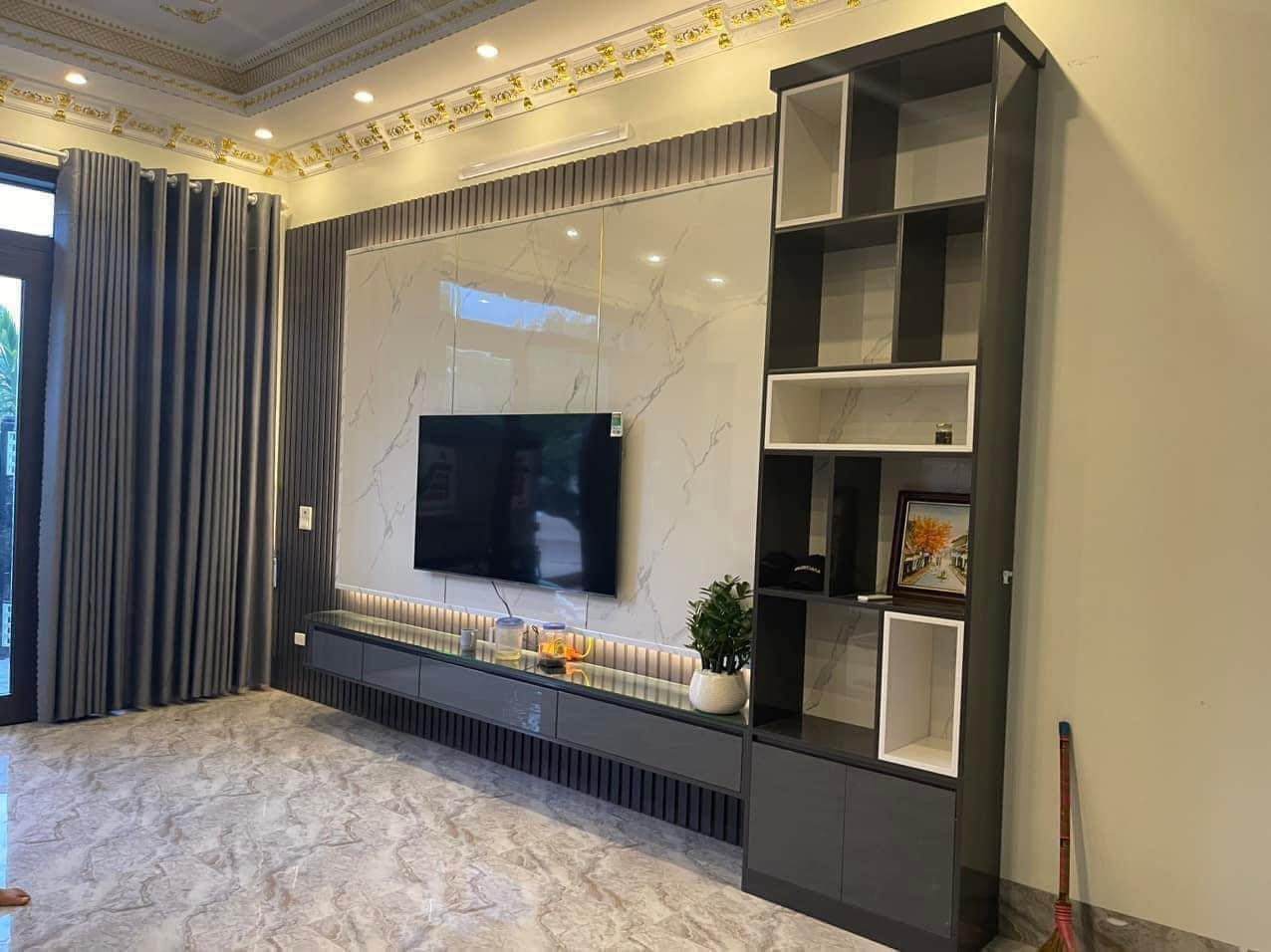 Hoàn thiện kệ tivi cho phòng khách 