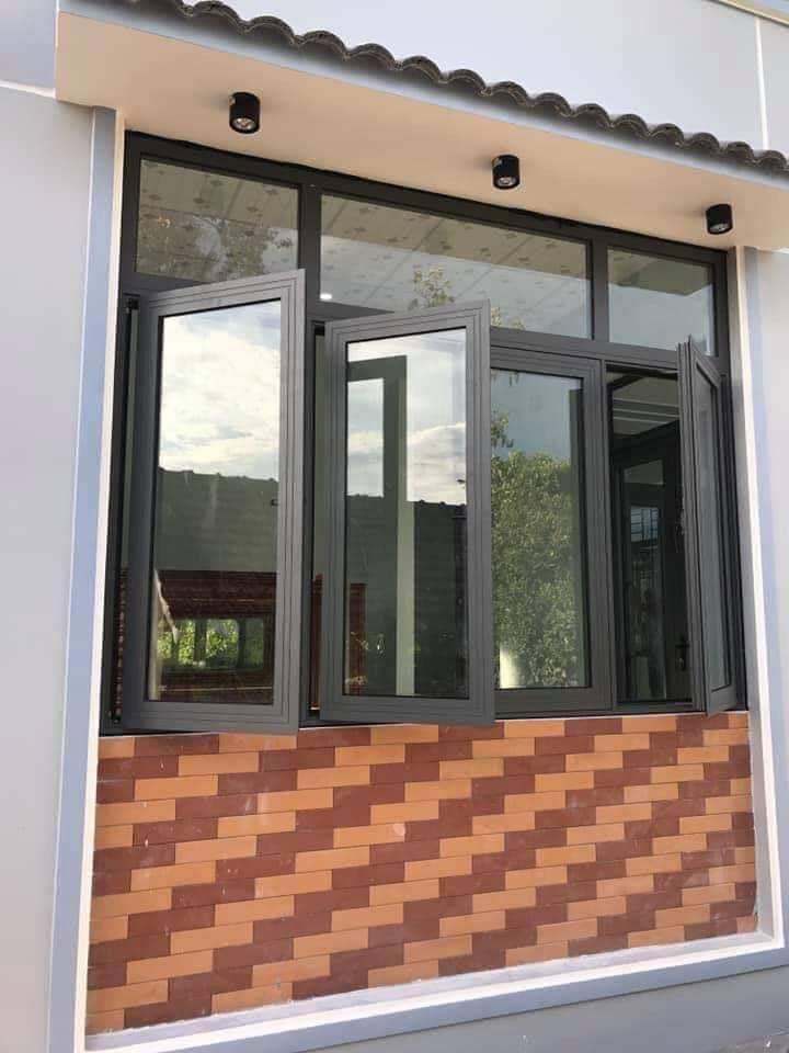 Cửa sổ nhôm kính 