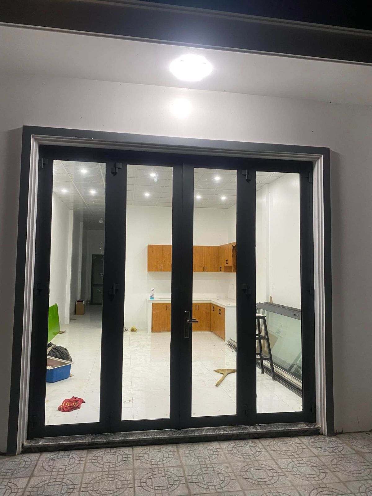 Thi công cửa nhôm kính 