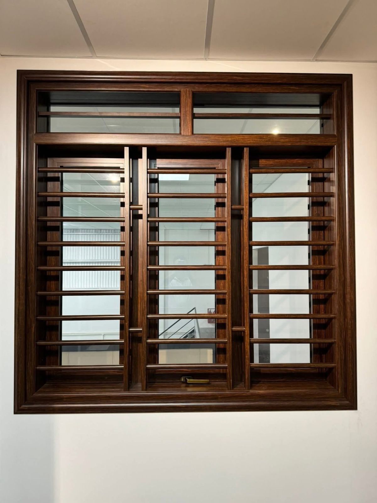 Cửa sổ nhôm giả gỗ