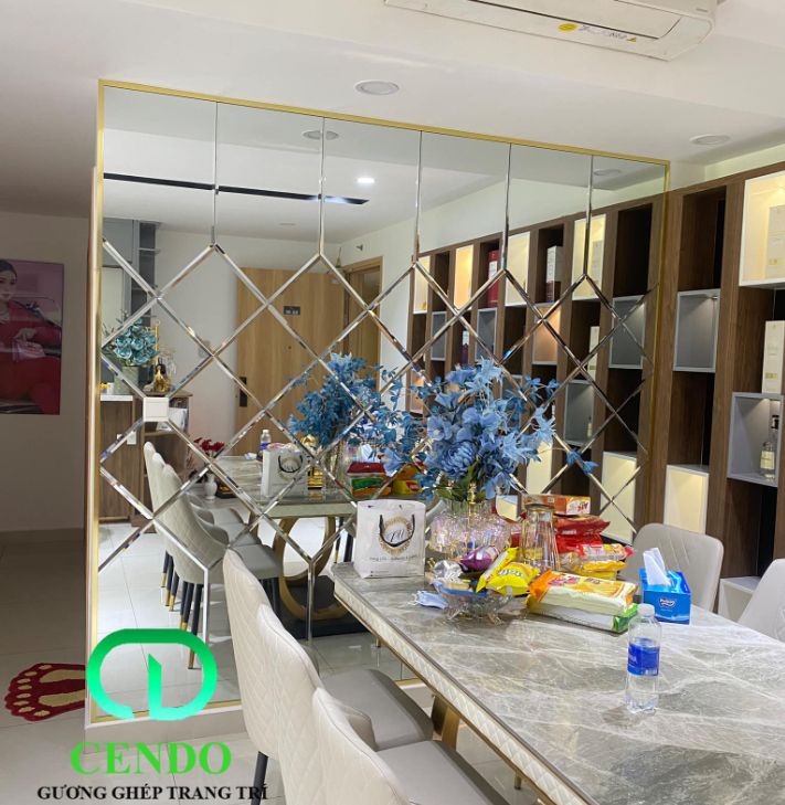 Vách ngăn gương kính trang trí 