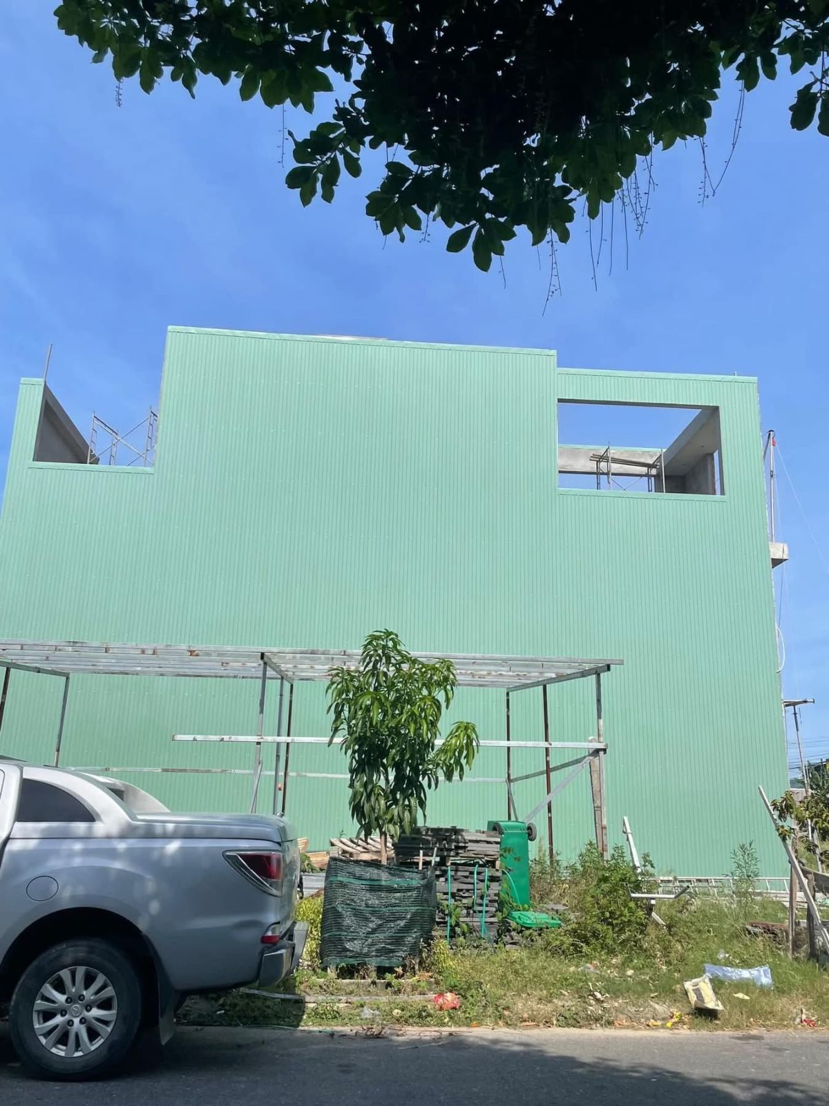 Hoàn thiện đóng tôn chống thấm 