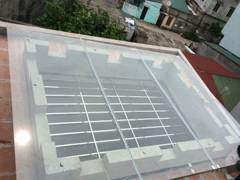 Mái kính giến trời 