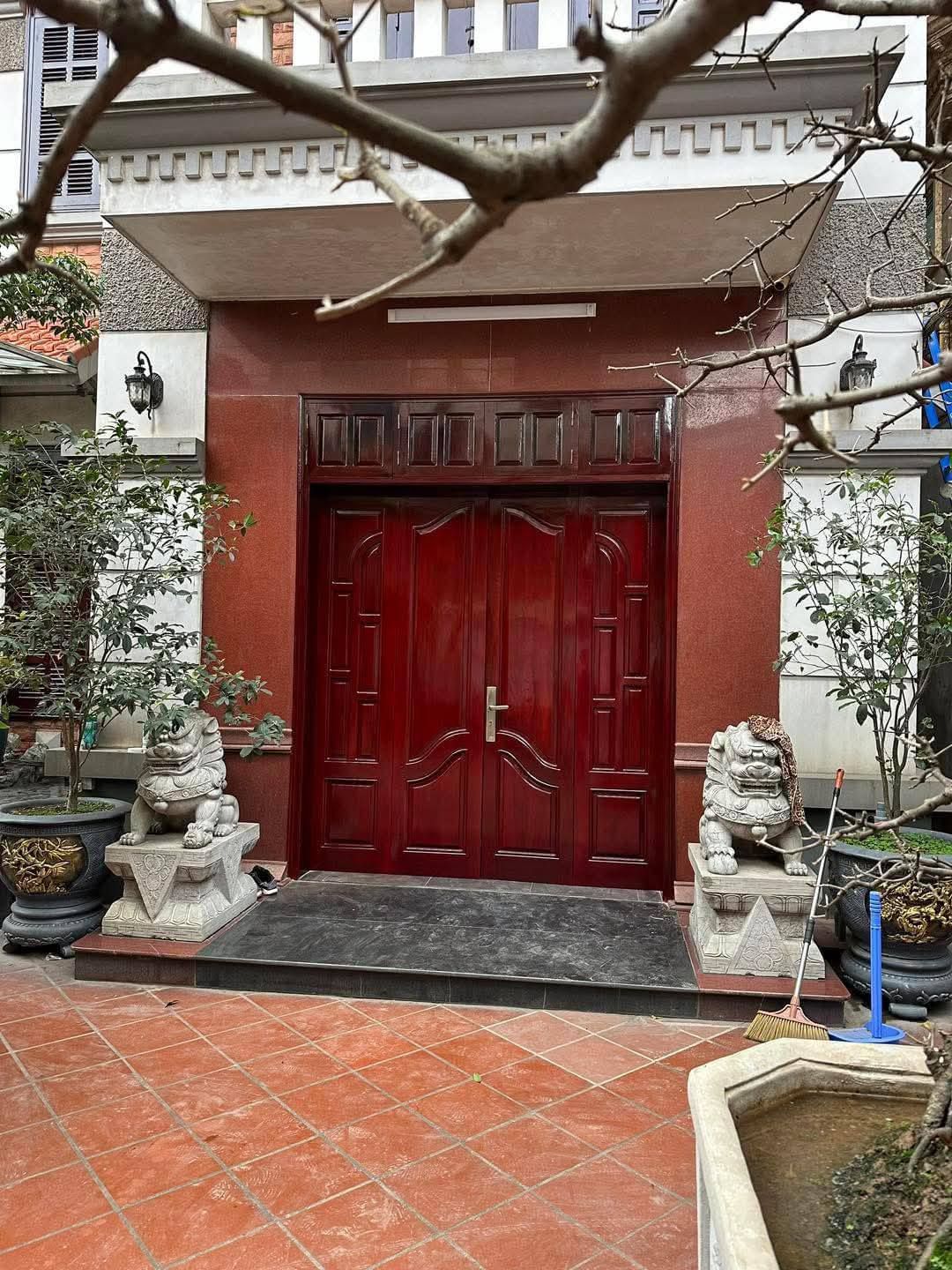 Sơn Pu cửa gỗ 