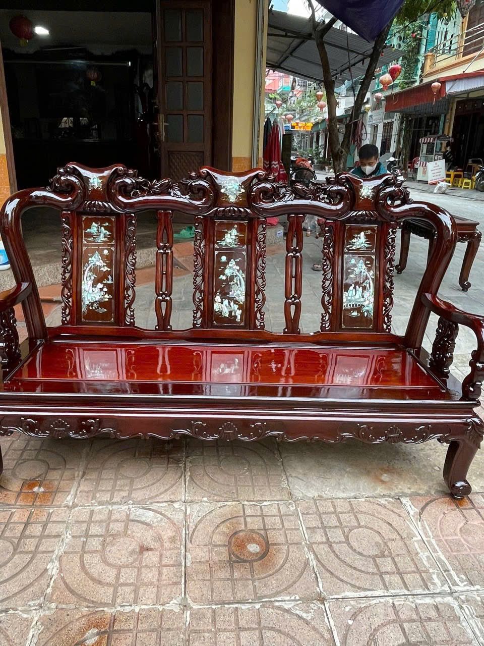 Thi công sơn Pu ghế gỗ