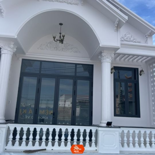 Thi công cửa nhôm xingfa 