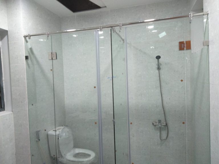 Phòng tắm kính cường lực