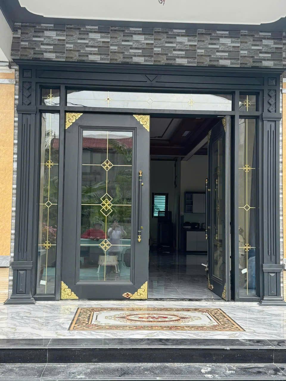 Cửa nhôm kính cao cấp