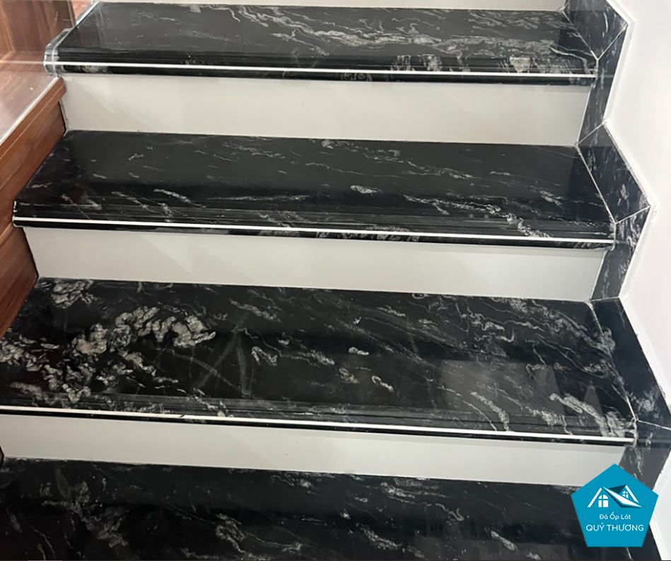 Đá Granite ốp bậc cầu thang 