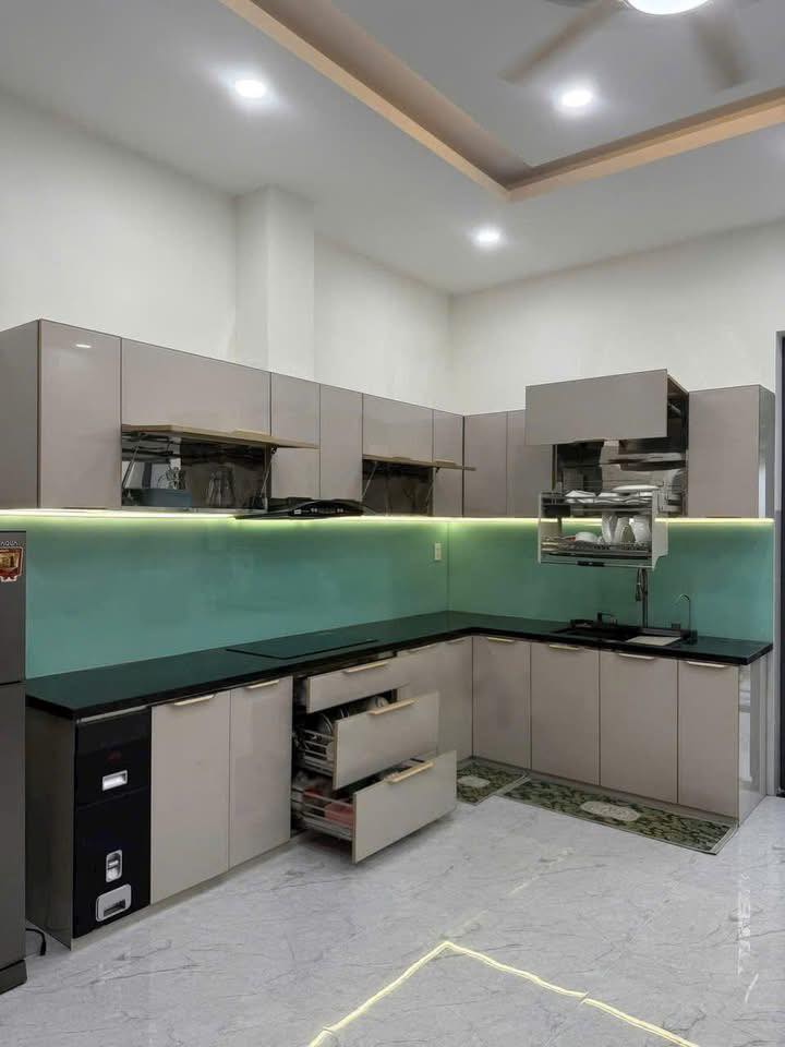 Tủ bếp nhôm kính 