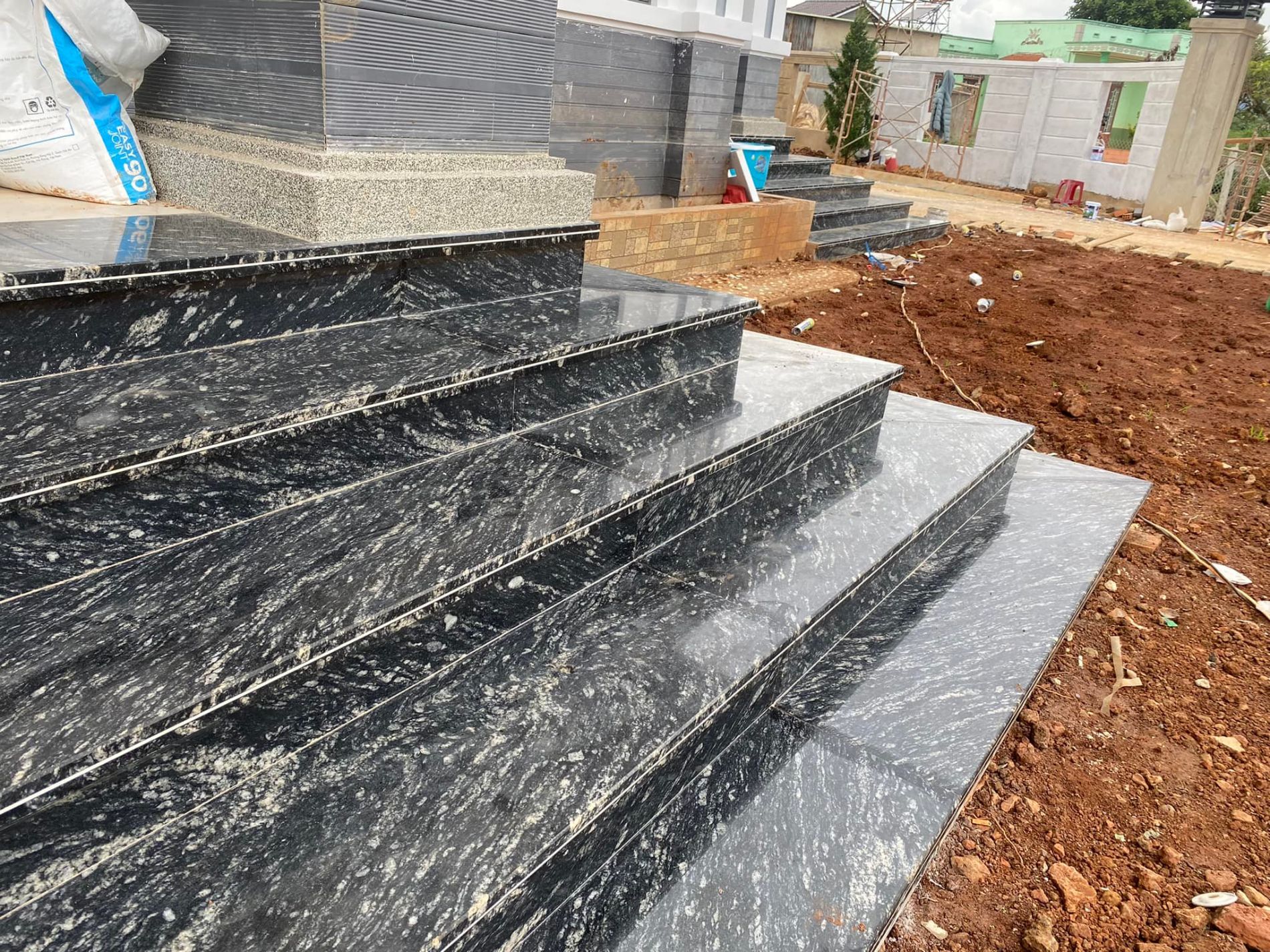 Đá ốp bậc tam cấp 